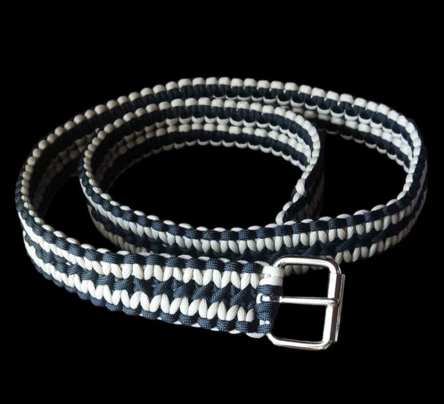 Paracord belt